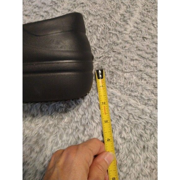 Crocs Classic ladies clogs Size 8 black - Picture 9 of 10